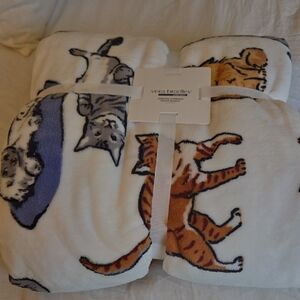 Vera Bradley White Plush Throw with Orange & Gray Cat Motif